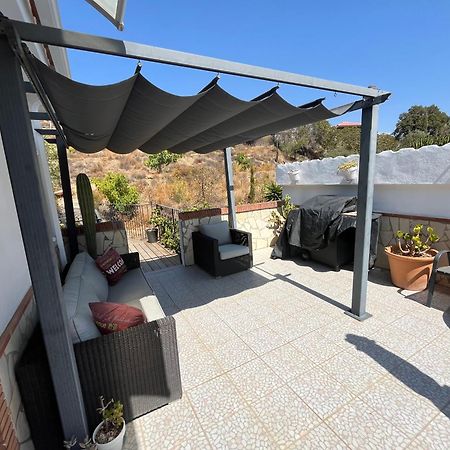 Studio Views Apartment, Cortijo Fruitful Hills Málaga Buitenkant foto