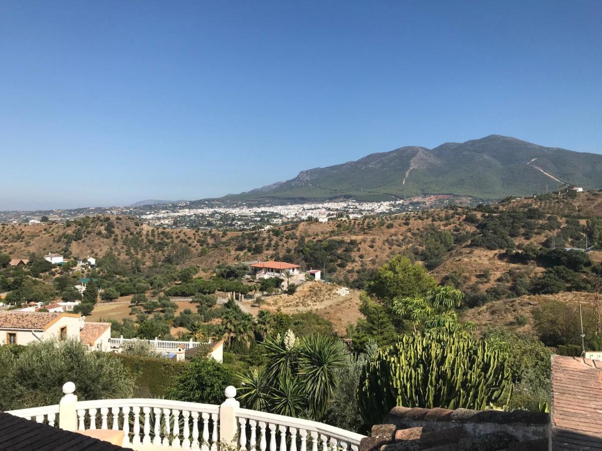 Studio Views Apartment, Cortijo Fruitful Hills Málaga Buitenkant foto