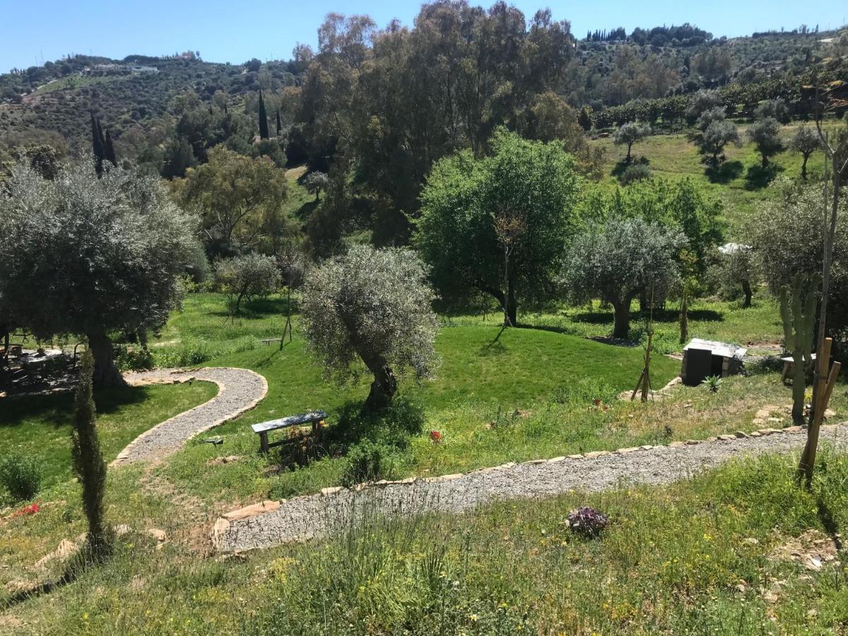 Studio Views Apartment, Cortijo Fruitful Hills Málaga Buitenkant foto